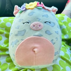 Rosie the Pig Squishmallow (8 inch)